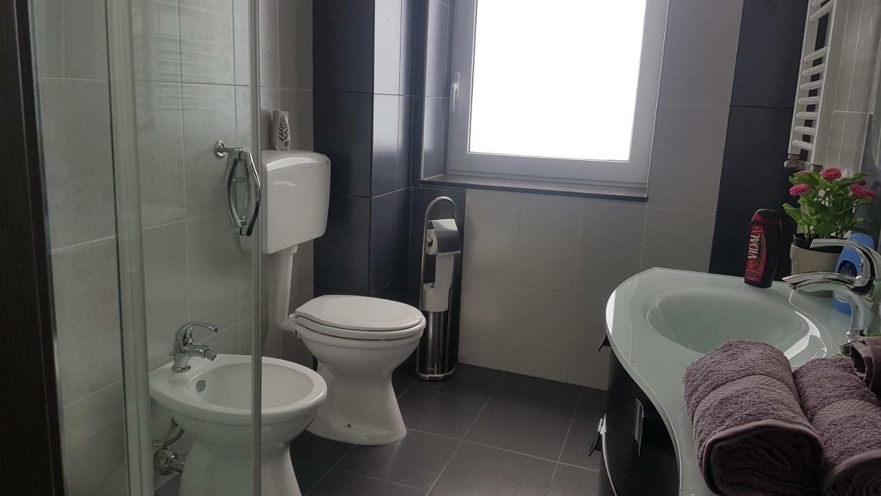 Lilium In B&B Джеля Екстериор снимка
